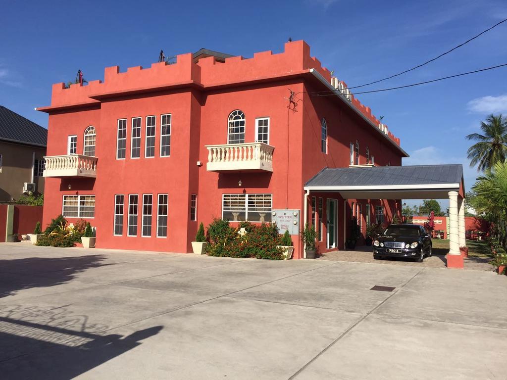 Montecristo Inn Piarco Bagian luar foto